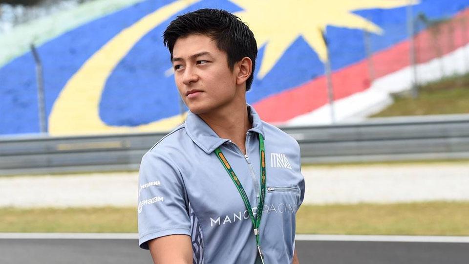 Pembalap mobil Formula 1 asal Indonesia, Rio Haryanto. - INDOSPORT